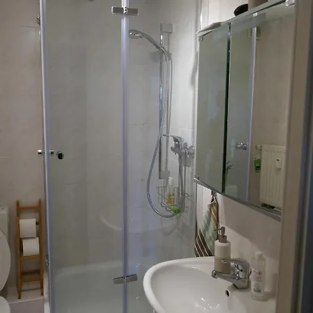 - Moderne In Am Lutherplatz Апартаменты