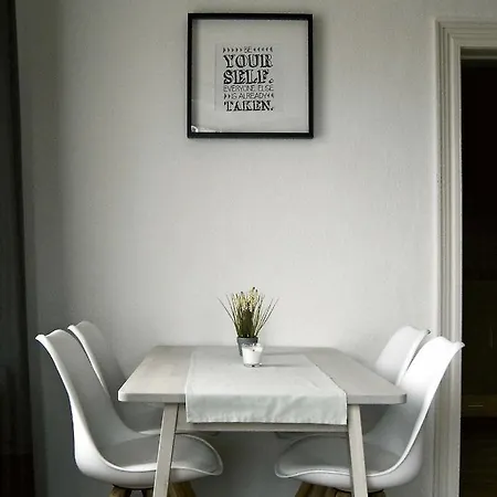 - Moderne In Am Lutherplatz *