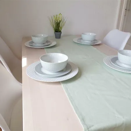 Апартаменты - Moderne In Am Lutherplatz *