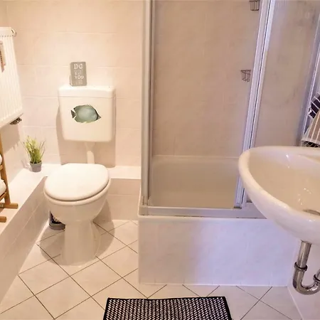 - Moderne In Am Lutherplatz *