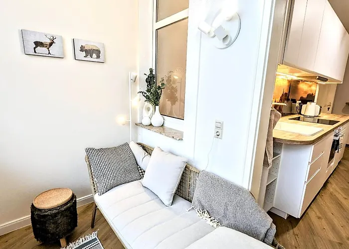 - Moderne In Am Lutherplatz *